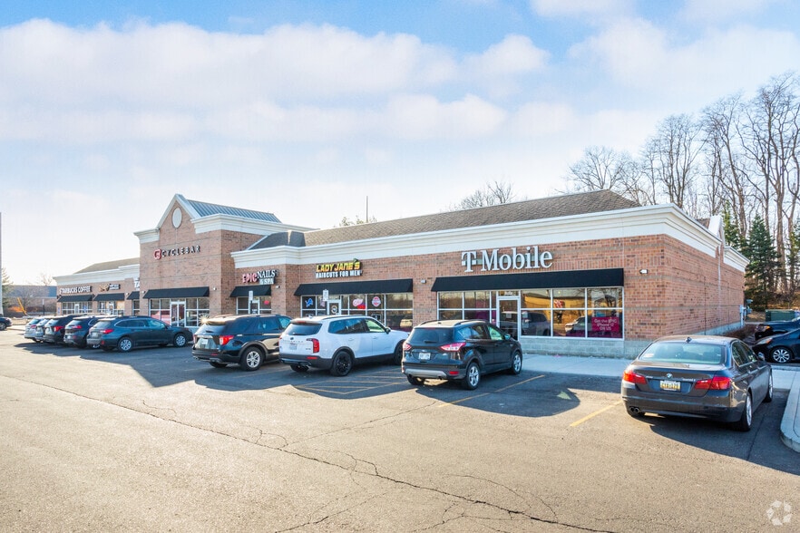 20055-20095 Haggerty Rd, Northville, MI for lease - Building Photo - Image 3 of 6