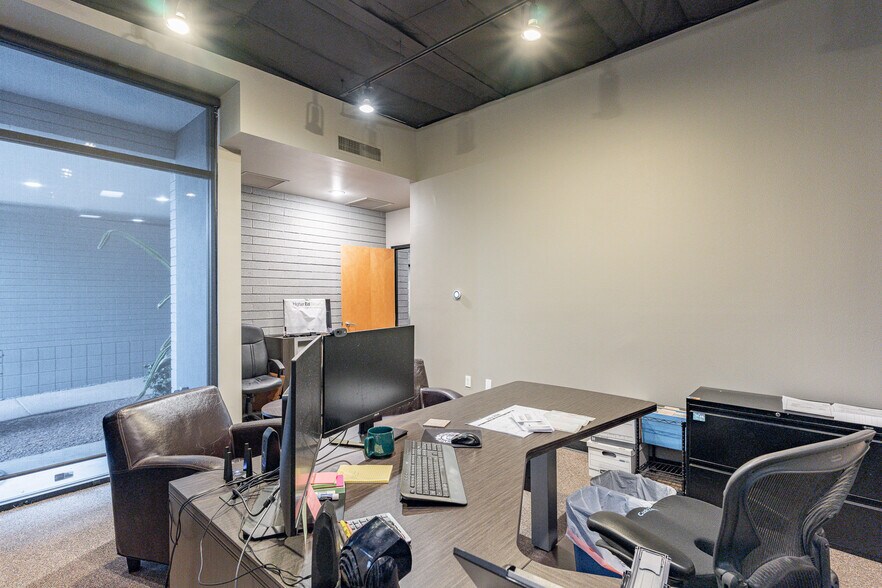 1702 E McNair Dr, Tempe, AZ à louer - Photo intérieure - Image 3 de 42