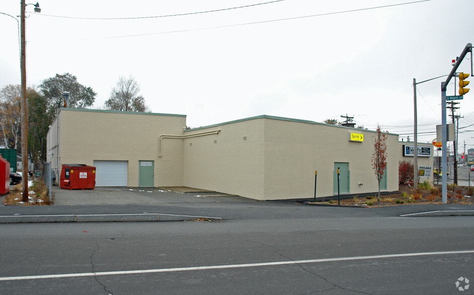 4 Vinton St, Manchester, NH for lease - Building Photo - Image 2 of 4