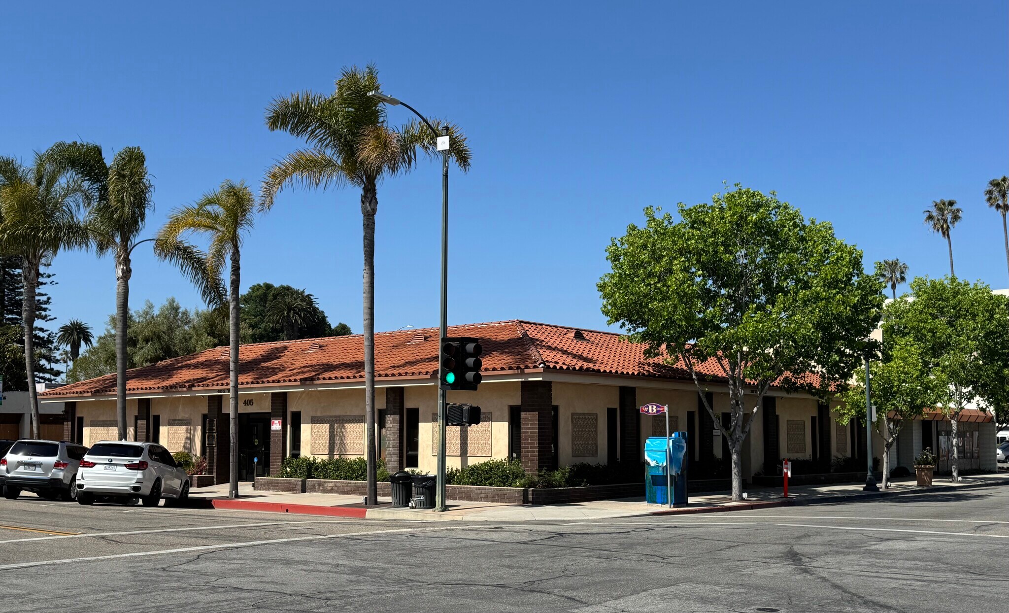405 S B St, Oxnard, CA à vendre Photo du bâtiment- Image 1 de 1