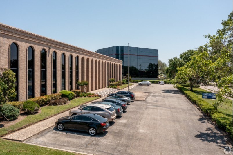 1002 Gemini St, Houston, TX à louer - Photo du bâtiment - Image 2 de 14