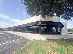 1305 SW Loop 410, San Antonio, TX for lease Building Photo- Image 1 of 11