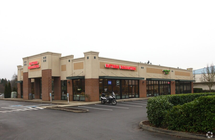 5849 Tacoma Mall Blvd, Tacoma, WA à louer - Photo du bâtiment - Image 1 de 5
