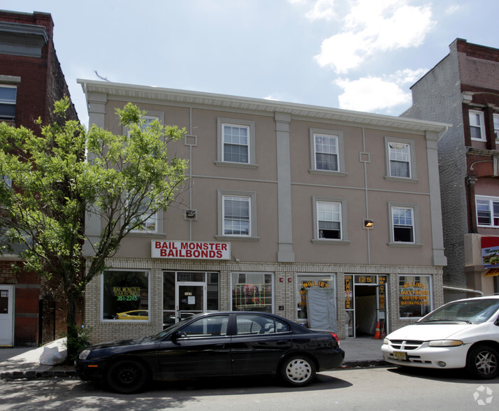 125 1st St, Elizabeth, NJ à vendre - Photo principale - Image 1 de 1