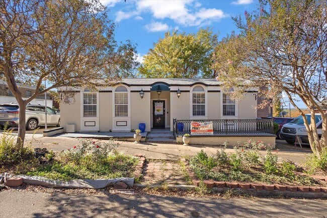 More details for 908 Cherry St, Vicksburg, MS - Office for Sale