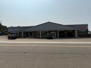 252 E Main St, Saint Clairsville, OH à louer Photo intérieure- Image 2 de 8