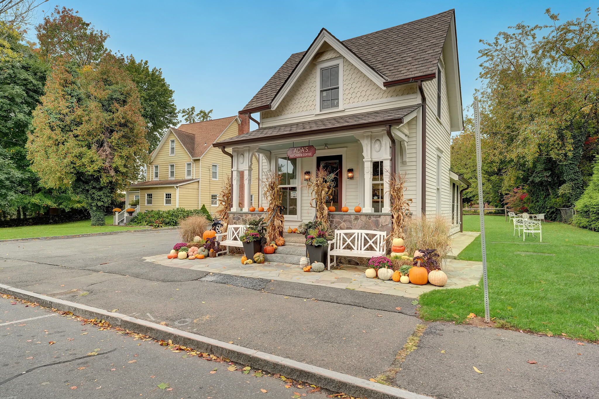 112 Riverside Ave, Riverside, CT à vendre Photo principale- Image 1 de 1