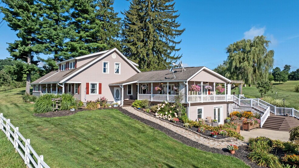 5643 Yankee St, Fredericktown, OH à vendre - Photo du bâtiment - Image 3 de 68