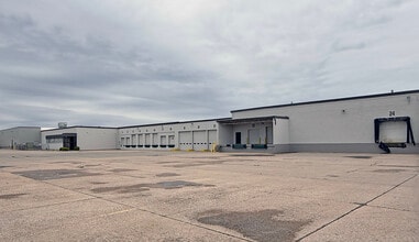 3600 N Santa Fe St, Wichita, KS for lease Building Photo- Image 2 of 5