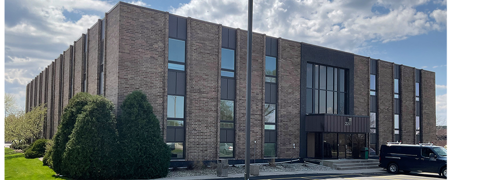 2200 S Main St, Lombard, IL à louer - Photo du bâtiment - Image 1 de 3