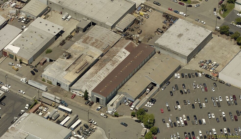 492 Hester St, San Leandro, CA à louer - Photo du bâtiment - Image 3 de 5