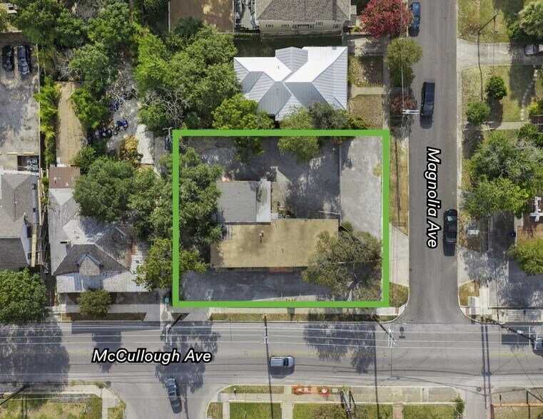 2620 Mccullough Ave, San Antonio, TX à vendre - Photo du bâtiment - Image 2 de 13