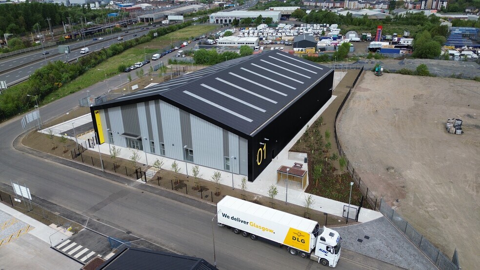 Southcroft Rd, Rutherglen à louer - Photo du bâtiment - Image 3 de 7