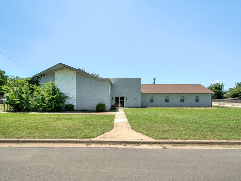 700 SE Binkley St, Oklahoma City, OK for sale - Building Photo - Image 2 of 9