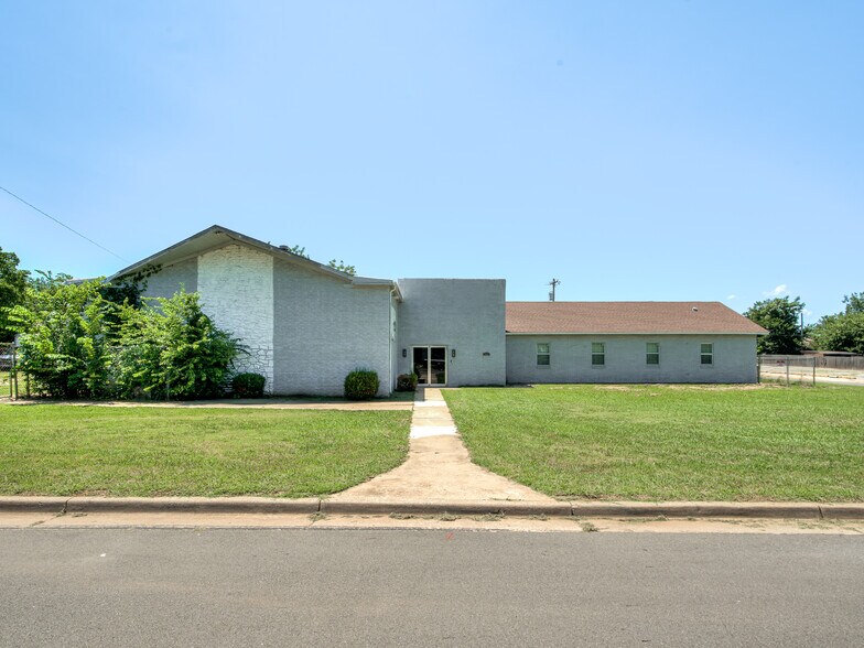 700 SE Binkley St, Oklahoma City, OK à vendre - Photo du bâtiment - Image 2 de 9