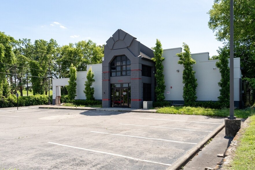 4803 Old Hickory Blvd, Hermitage, TN for lease - Primary Photo - Image 1 of 8