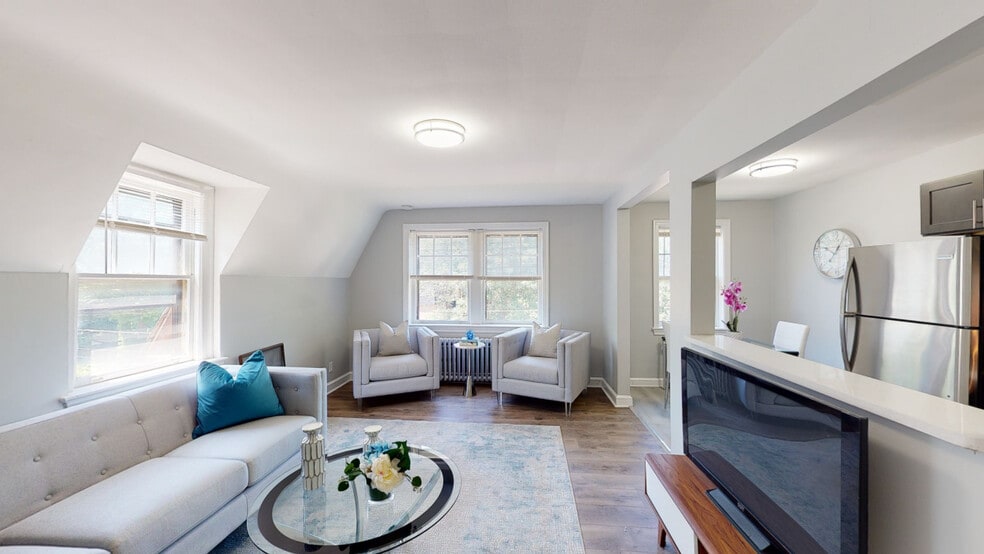 83-89 S Lansdowne Ave, Lansdowne, PA for sale - Matterport 3D Scan - Image 2 of 18