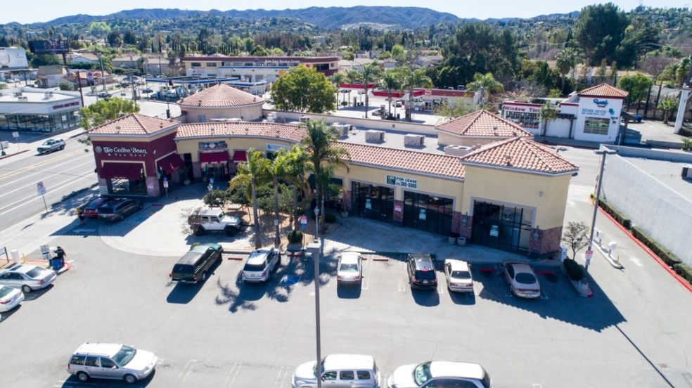 18501-18517 Ventura Blvd, Tarzana, CA for sale - Building Photo - Image 1 of 1