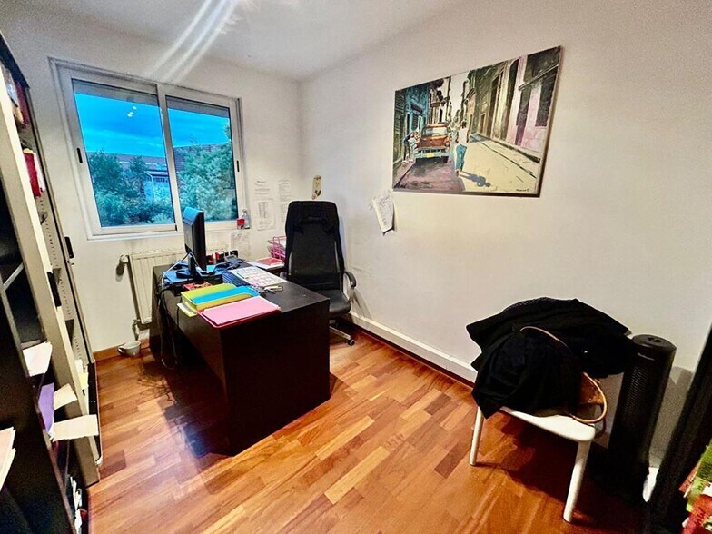 Office in Toulouse for lease - Interior Photo - Image 3 of 4