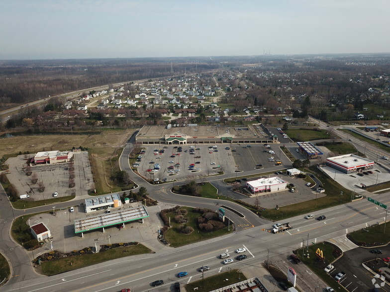 5231-5255 Detroit Rd, Sheffield Village, OH for lease - Aerial - Image 3 of 11