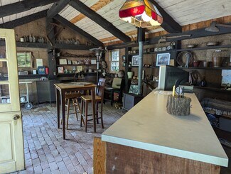 Plus de détails pour 684 Miller Picking Rd, Davidsville, PA - Spécialité à vendre