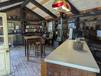 Plus de détails pour 684 Miller Picking Rd, Davidsville, PA - Spécialité à vendre