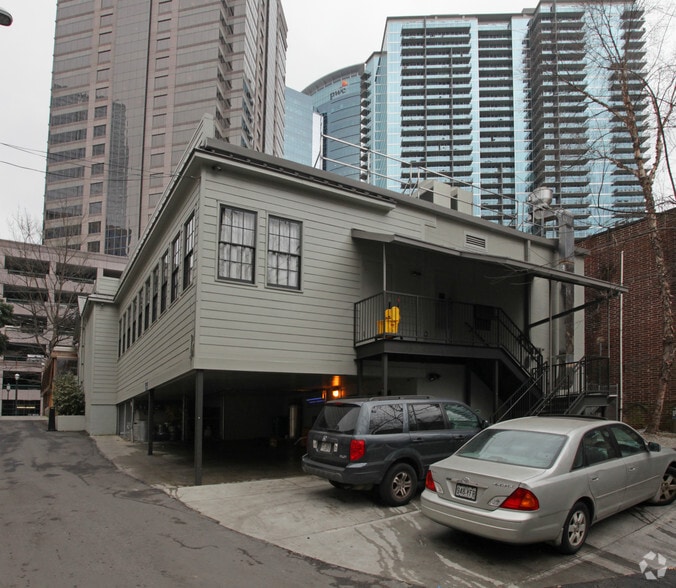 1106 NE Crescent Ave, Atlanta, GA for lease - Building Photo - Image 3 of 3