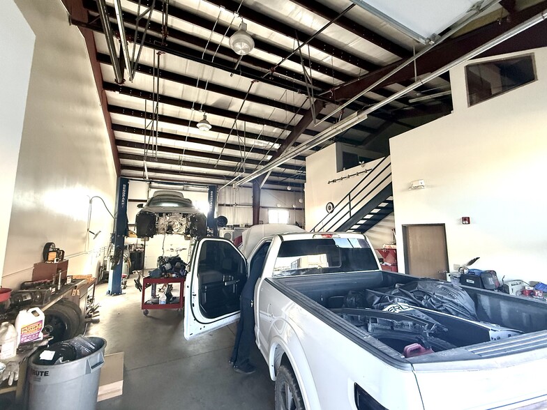 2611 W 64th Ave, Denver, CO for sale - Building Photo - Image 2 of 7