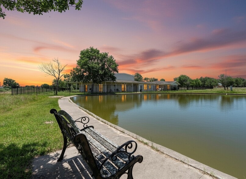3345 E Austin St, Giddings, TX à vendre - Photo du bâtiment - Image 2 de 65