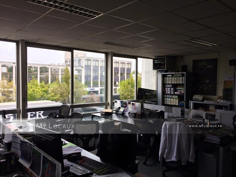 Industriel dans Saint-Denis à louer - Photo intérieure - Image 3 de 4