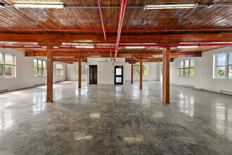 5010 Rue Saint-Patrick, Montréal, QC for lease Interior Photo- Image 2 of 15