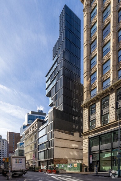 809 Broadway, New York, NY for lease - Building Photo - Image 1 of 5
