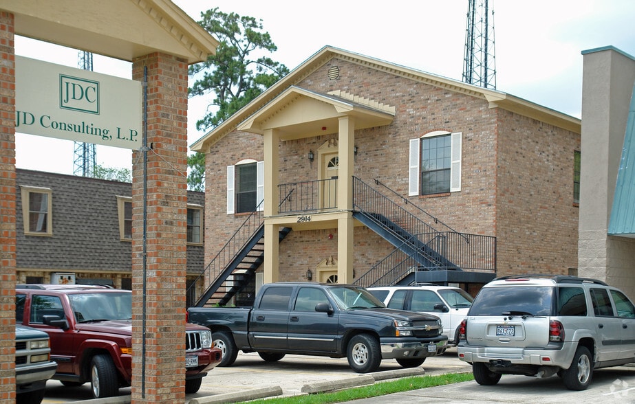 2914 Eastex Fwy, Beaumont, TX for lease - Building Photo - Image 2 of 3