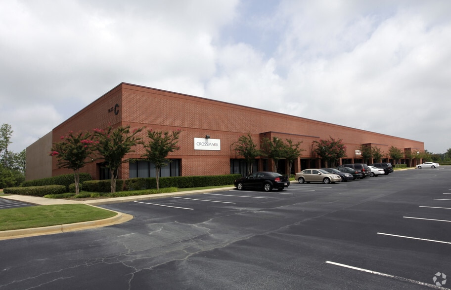 201 Forrester Dr, Greenville, SC for lease - Primary Photo - Image 1 of 4