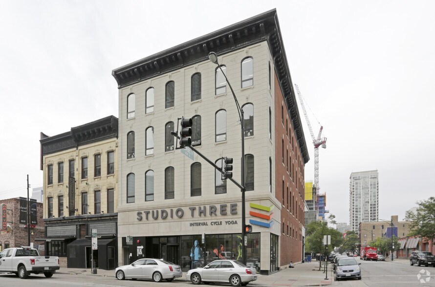 646-648 N Clark St, Chicago, IL à louer - Photo du bâtiment - Image 2 de 33