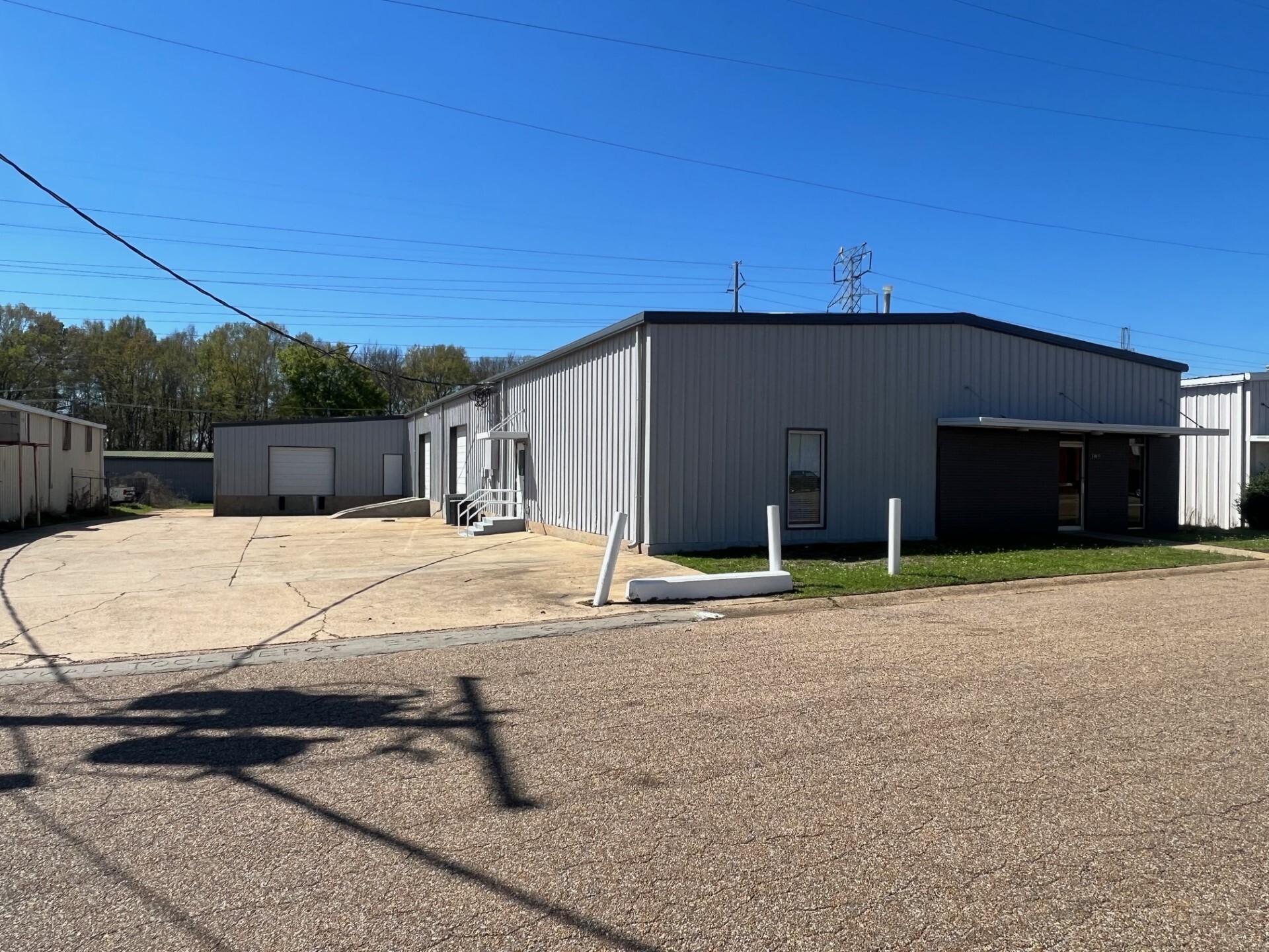 109 E State St, Ridgeland, MS for lease Building Photo- Image 1 of 8