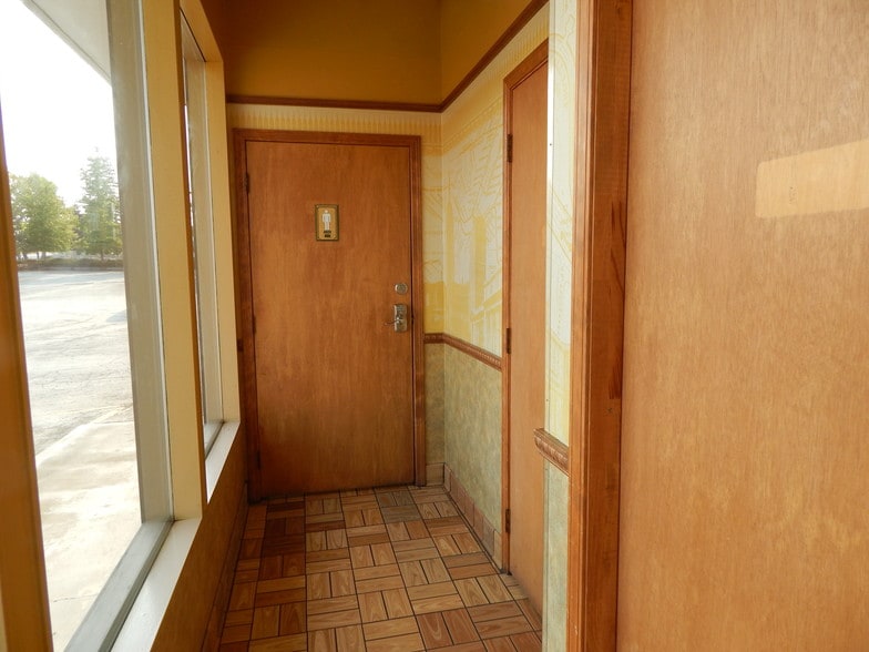 4872 Grange Rd, Roseburg, OR à vendre - Photo intérieure - Image 3 de 14