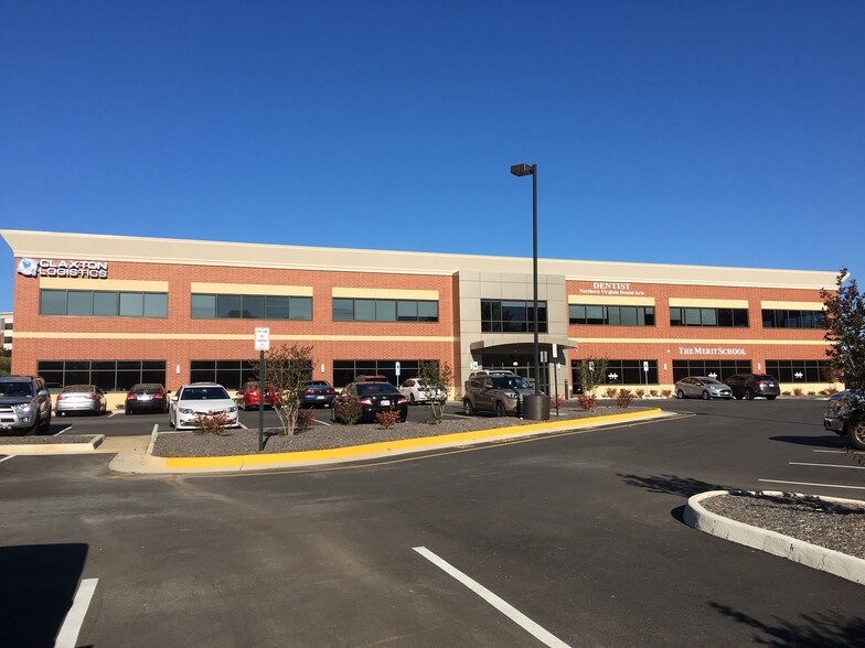 400 Corporate Dr, Stafford, VA for lease - Building Photo - Image 1 of 12