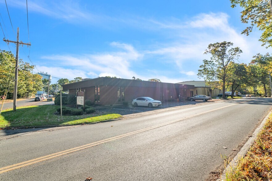 250 Old Lyman Rd, South Hadley, MA à louer - Photo du bâtiment - Image 2 de 12