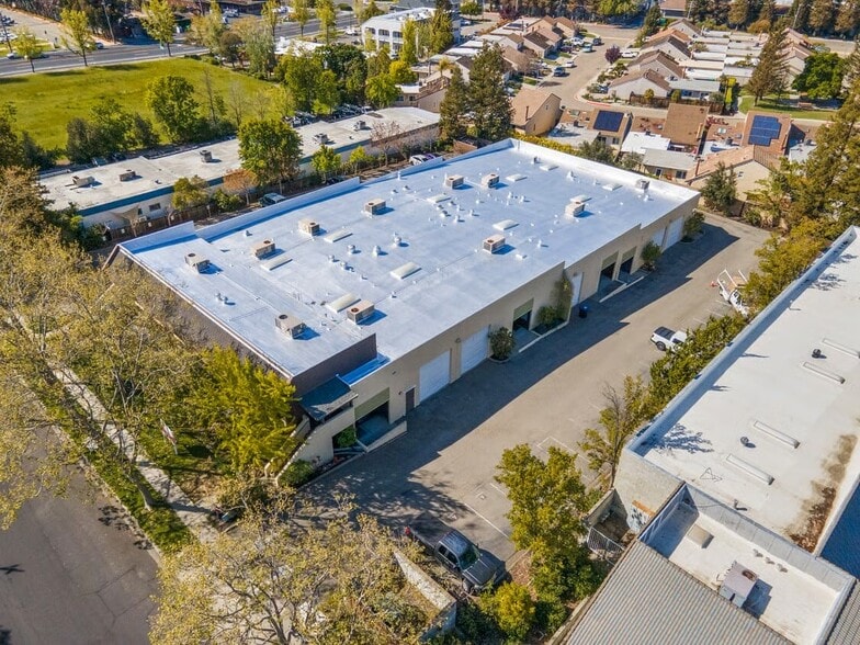 5729 Sonoma Dr, Pleasanton, CA for lease - Building Photo - Image 2 of 12