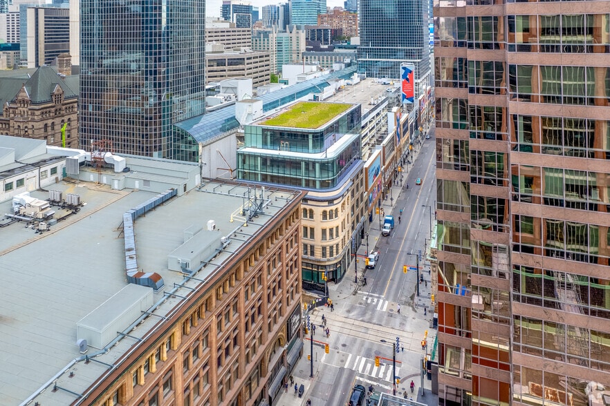 2 Queen St W, Toronto, ON for lease - Aerial - Image 3 of 3