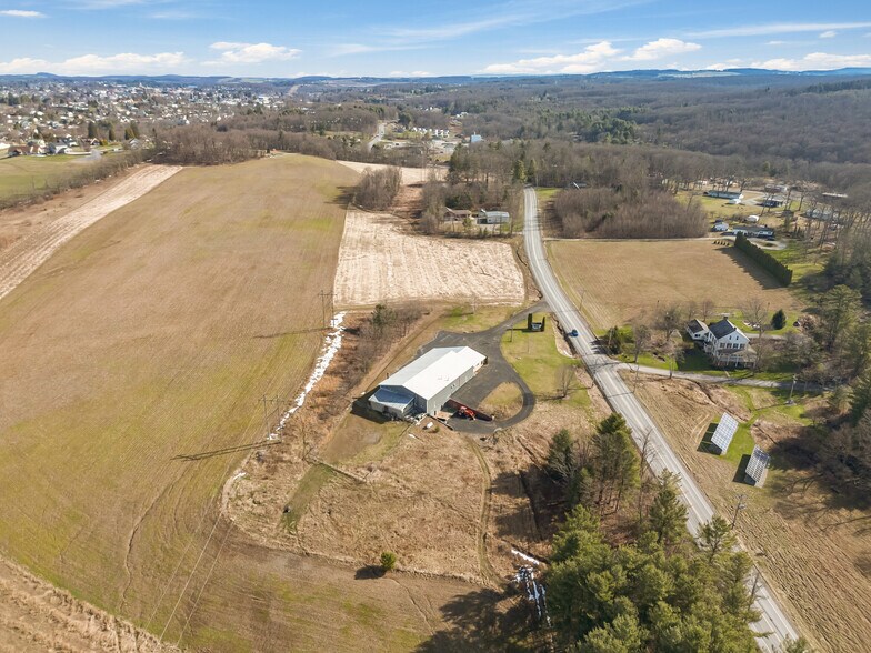 1908 Water Level Rd, Somerset, PA à vendre - Photo du bâtiment - Image 2 de 50