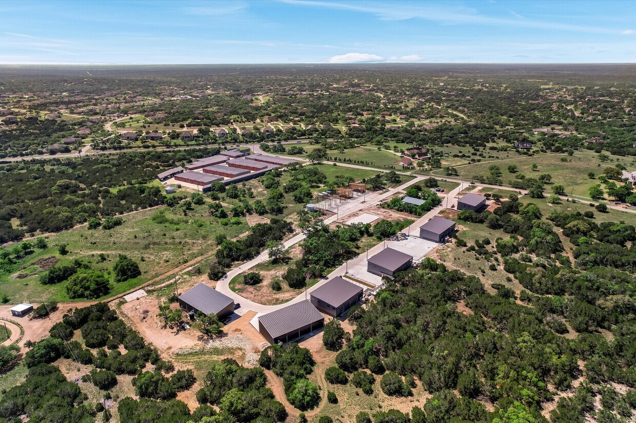 10020 Darden Hill Rd, Austin, TX for lease Primary Photo- Image 1 of 20