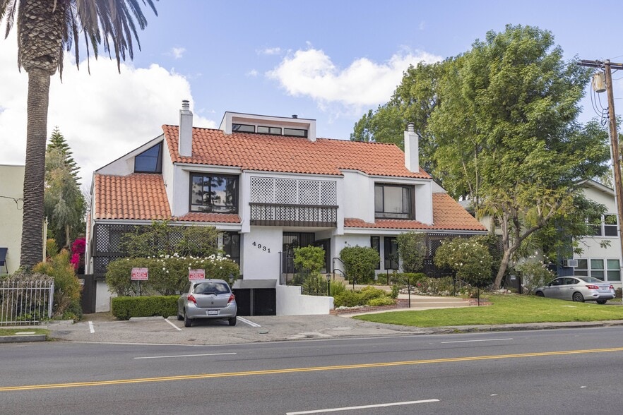 4931 Coldwater Canyon Ave, Van Nuys, CA for sale - Building Photo - Image 2 of 12