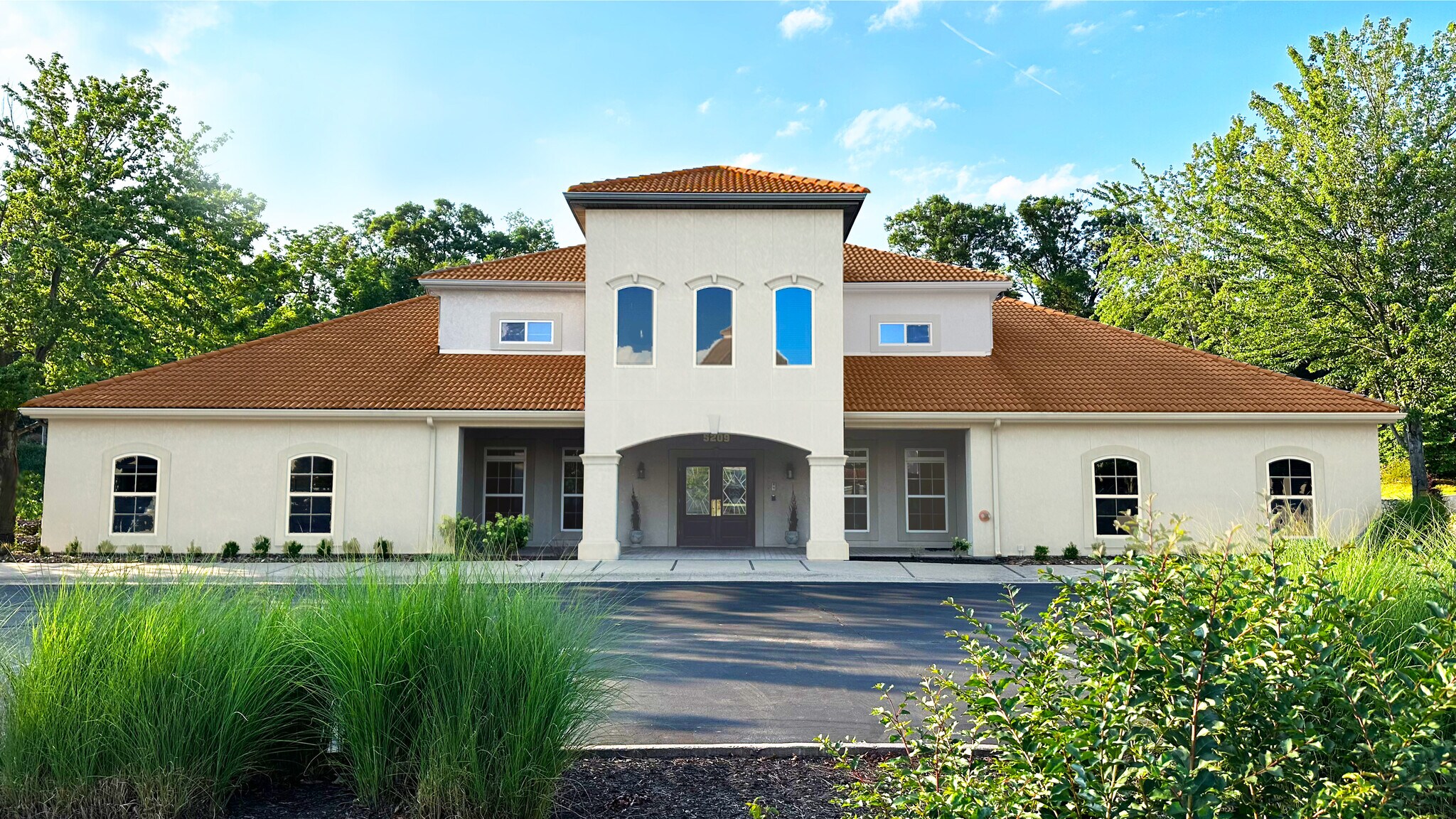 5209 Village Pky, Rogers, AR for sale Primary Photo- Image 1 of 4