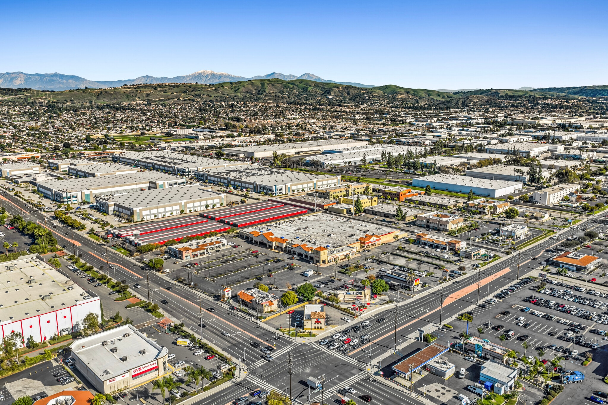 Imperial Plaza - Fullerton portfolio of 3 properties for sale on LoopNet.ca Primary Photo- Image 1 of 9