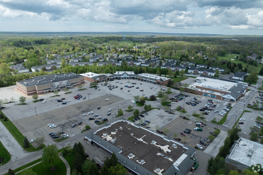 70-120 Barrington Town Square Dr, Aurora, OH for sale - Aerial - Image 3 of 7