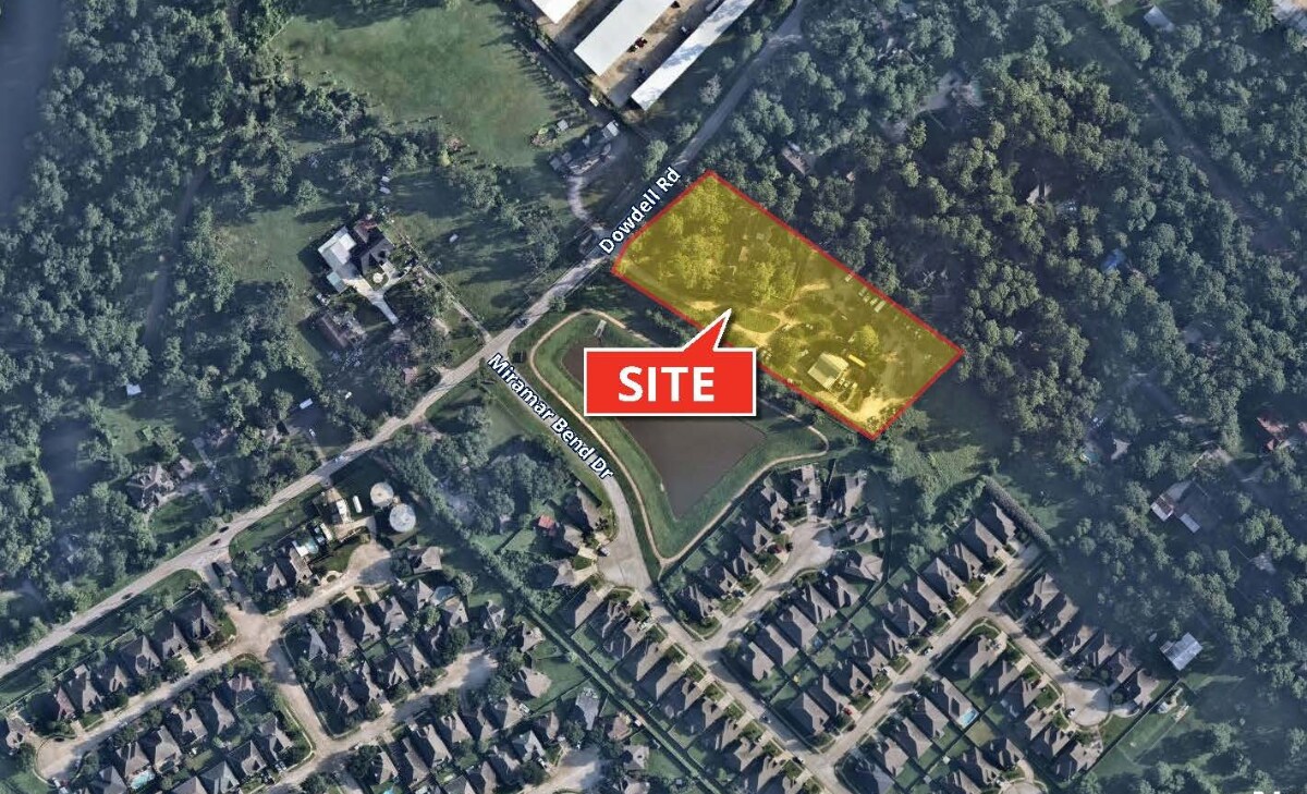 9011-9013 Dowdell Rd, Tomball, TX à vendre Photo du bâtiment- Image 1 de 4