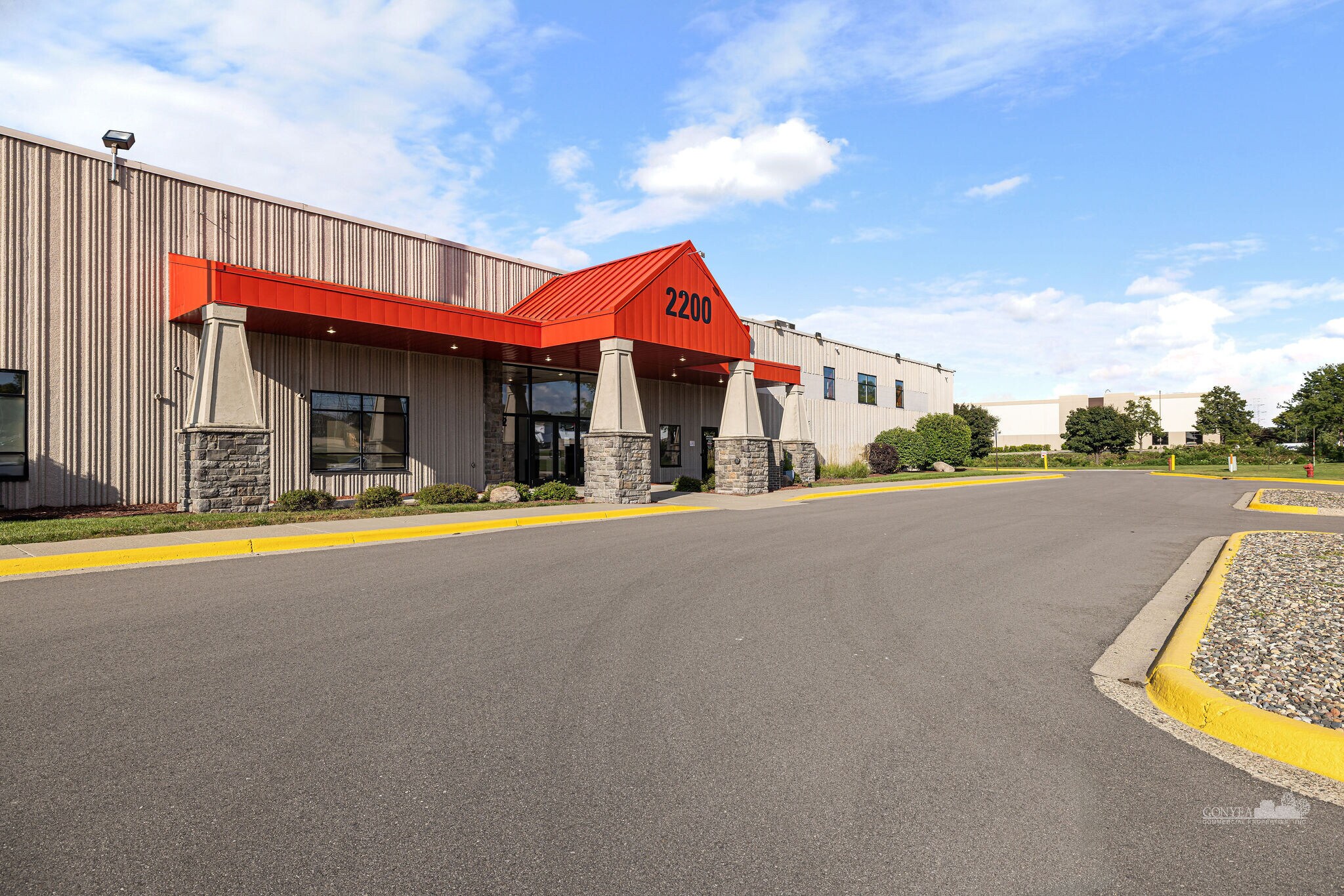 2200 W Highway 13 W, Burnsville, MN for lease Building Photo- Image 1 of 31