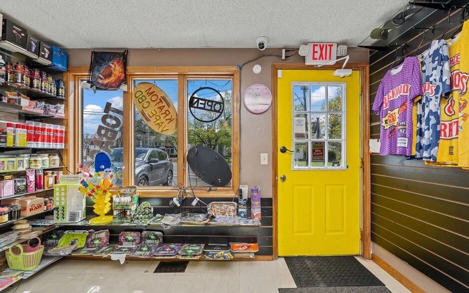 3229 State St, Caledonia, NY for sale - Interior Photo - Image 2 of 4